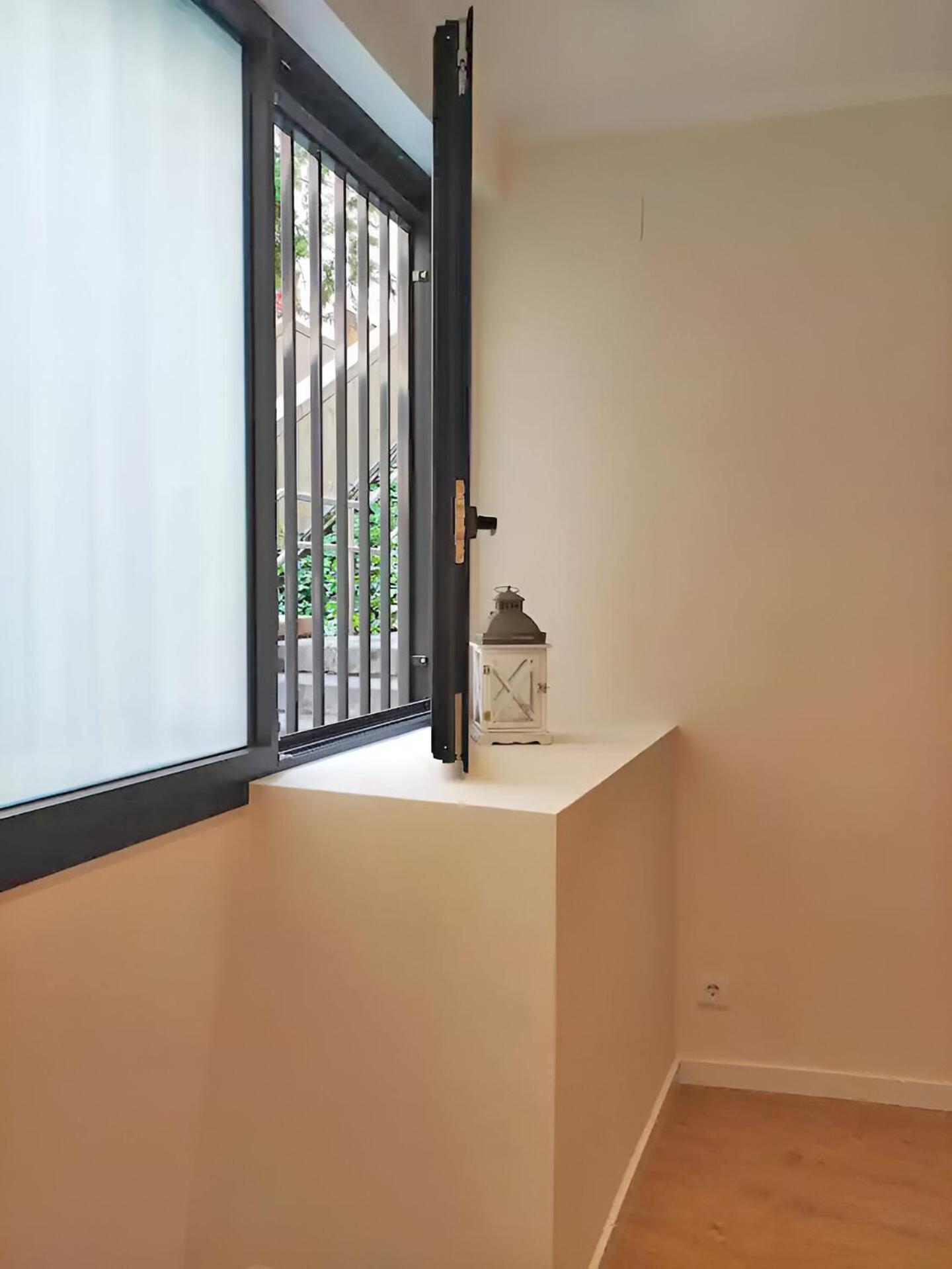 Gracia Parkside Flat - Only For Of Than 32 Nights Apartamento Barcelona