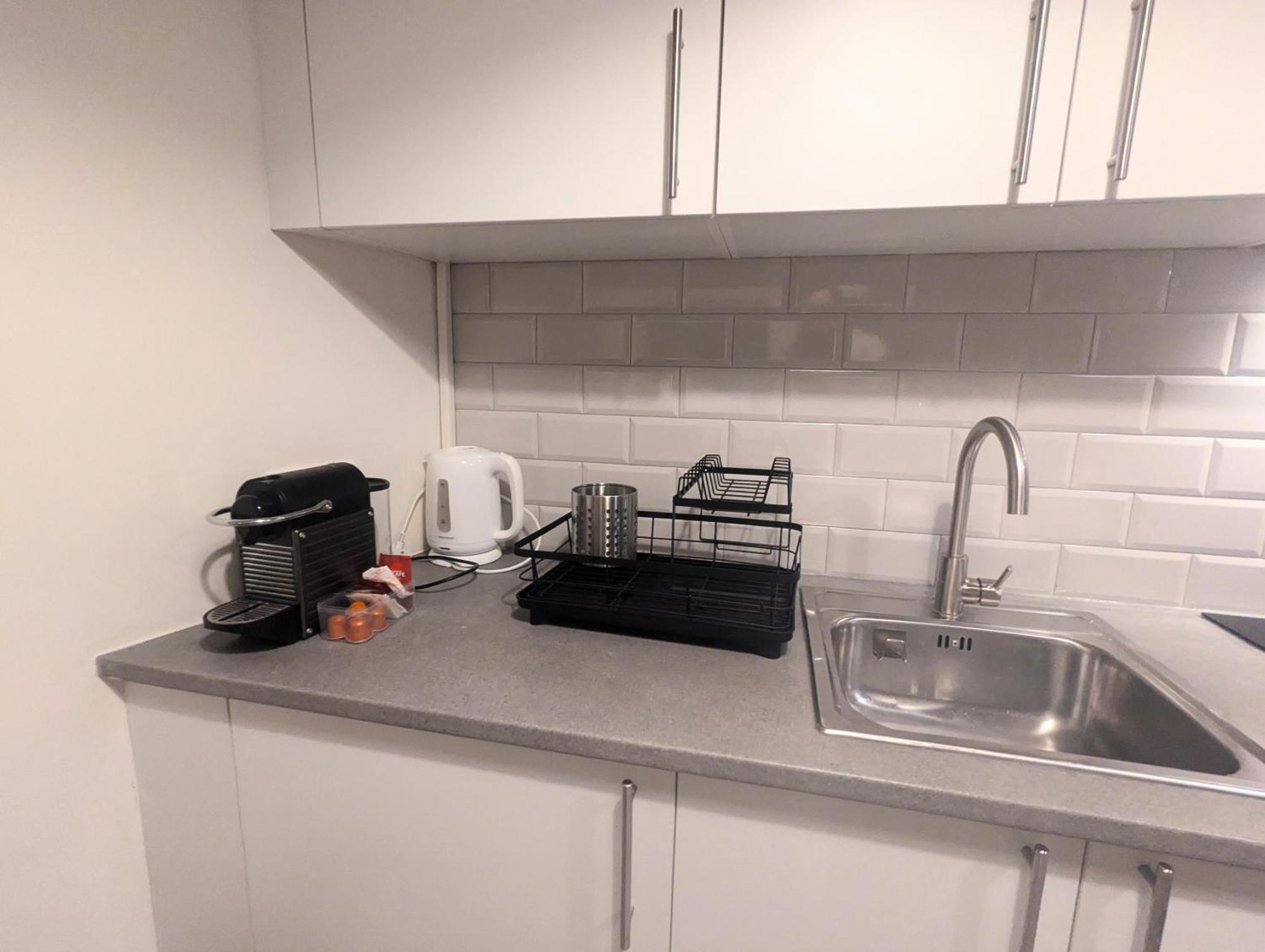 Gracia Parkside Flat - Only For Of Than 32 Nights Apartamento Barcelona